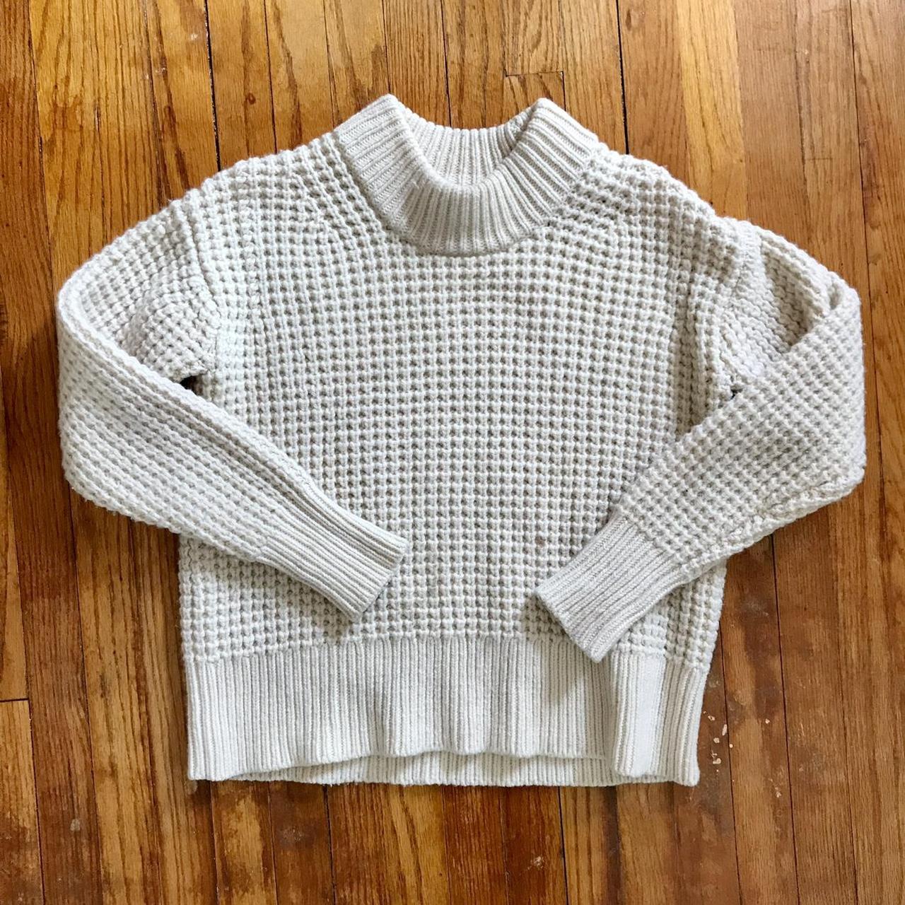 Everlane Women's Cream Jumper Depop