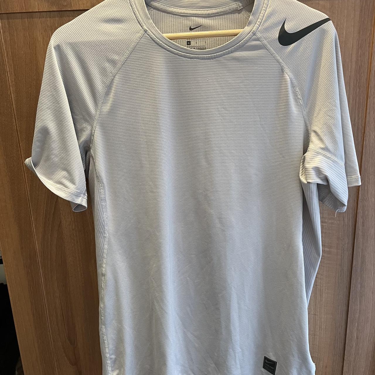 nike gym t shirt sale