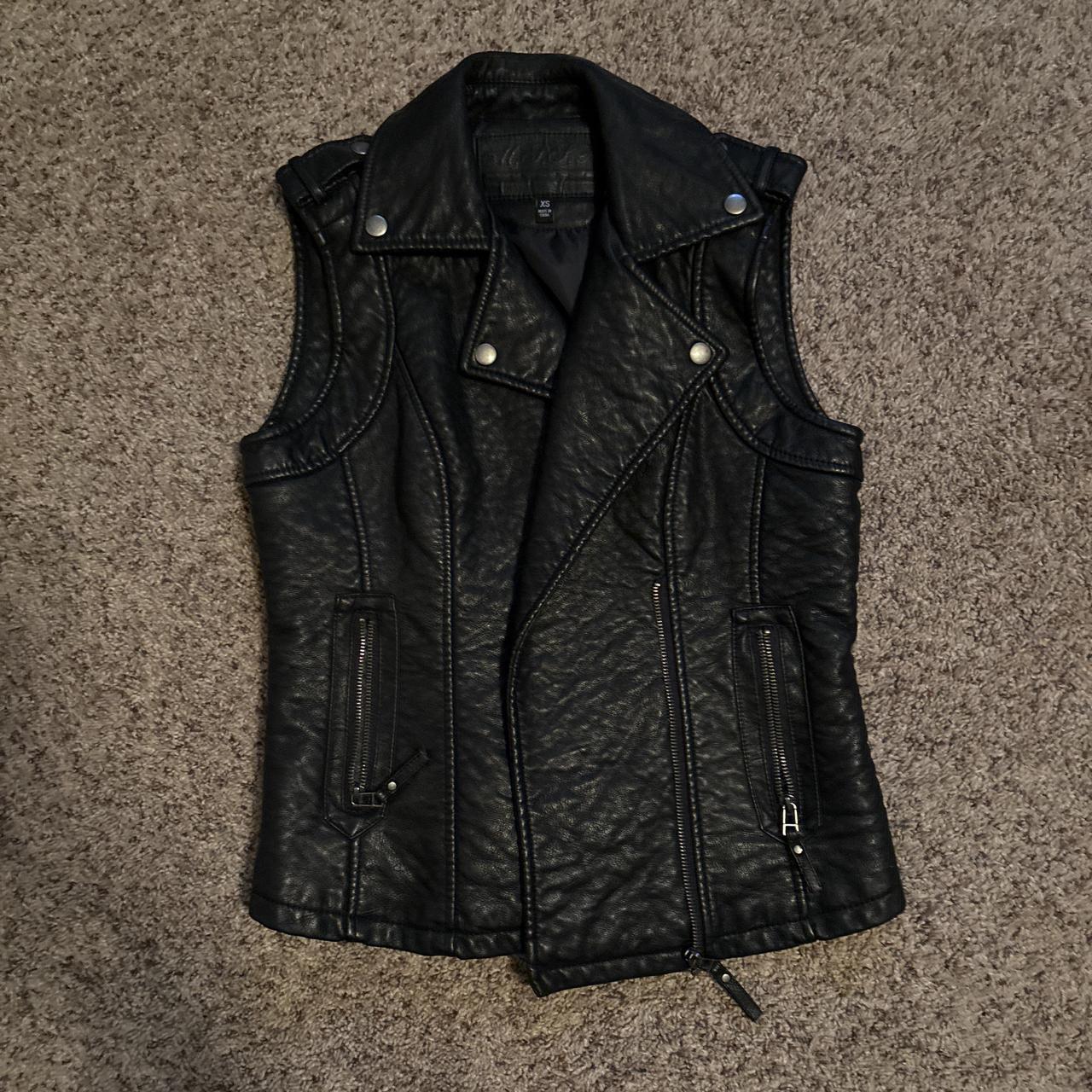 item listed by kenziewiggs