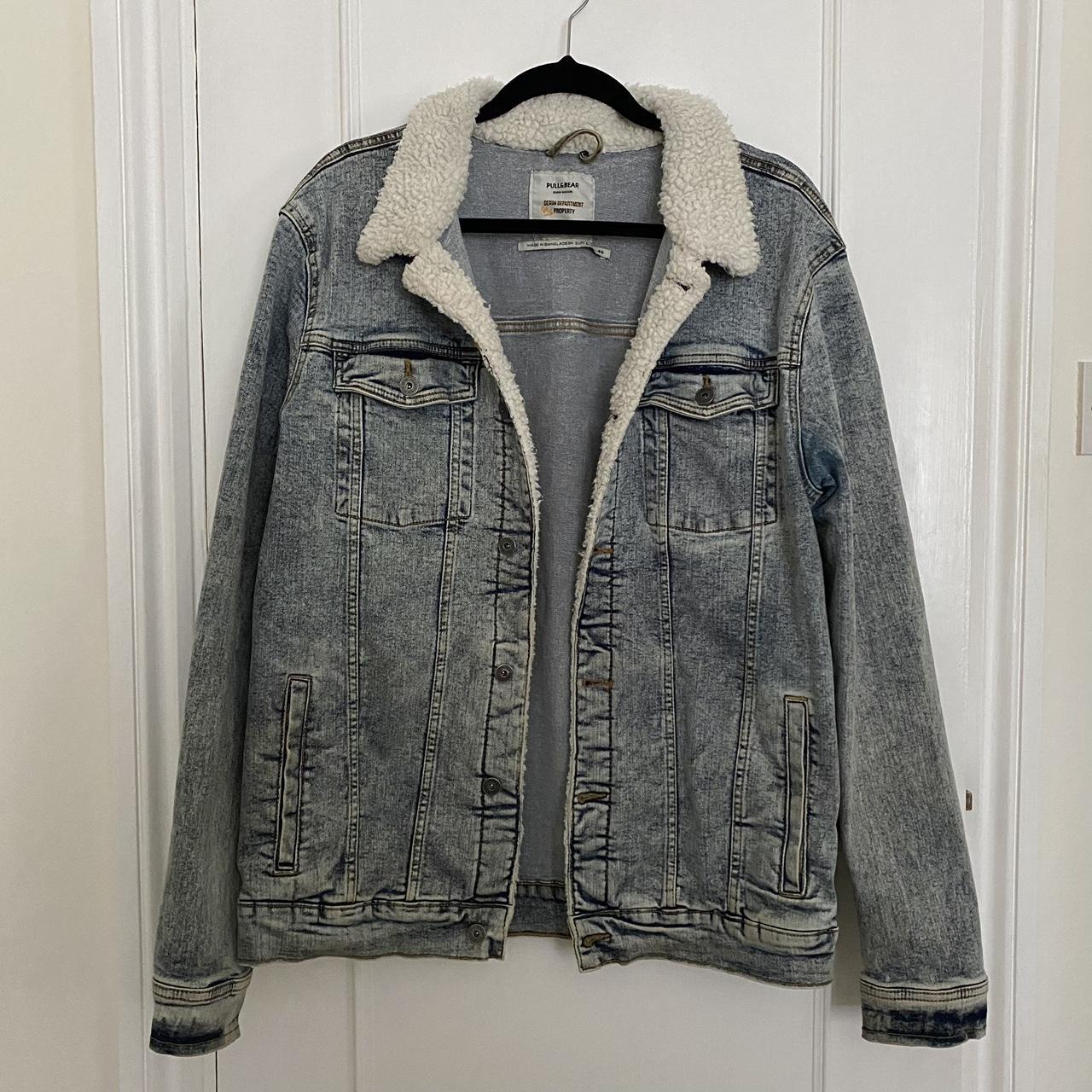 PULL & BEAR Men’s Denim Shearling Collar Jacket in... - Depop