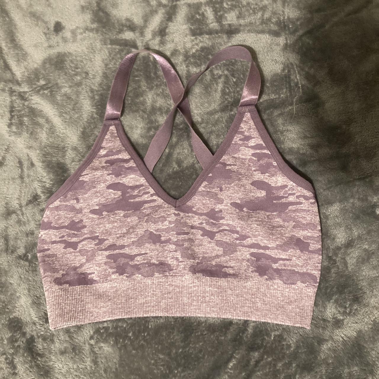 Women's T-shirt | Depop