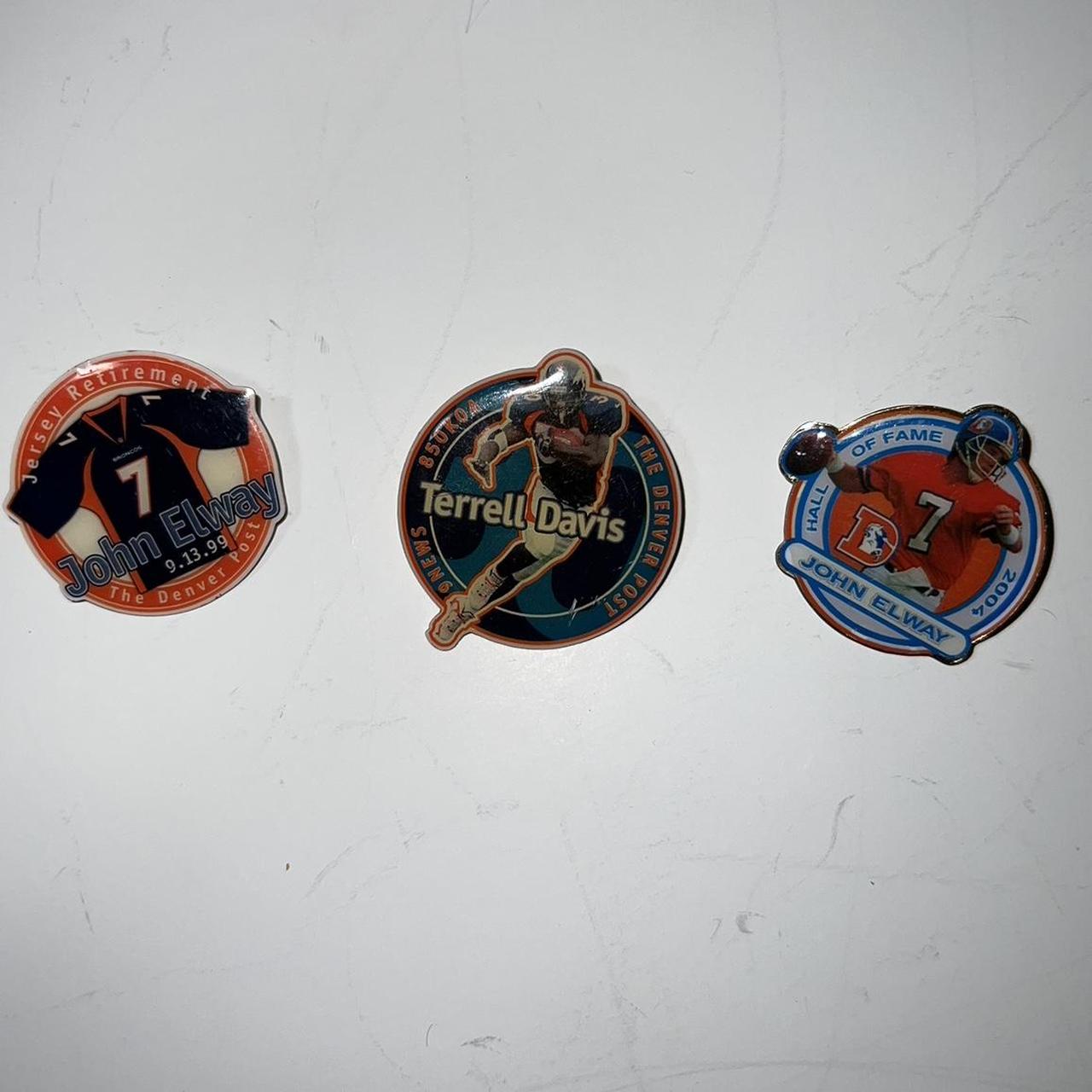 Denver Broncos Pin Lot (3) NFL Football Vintage John - Depop