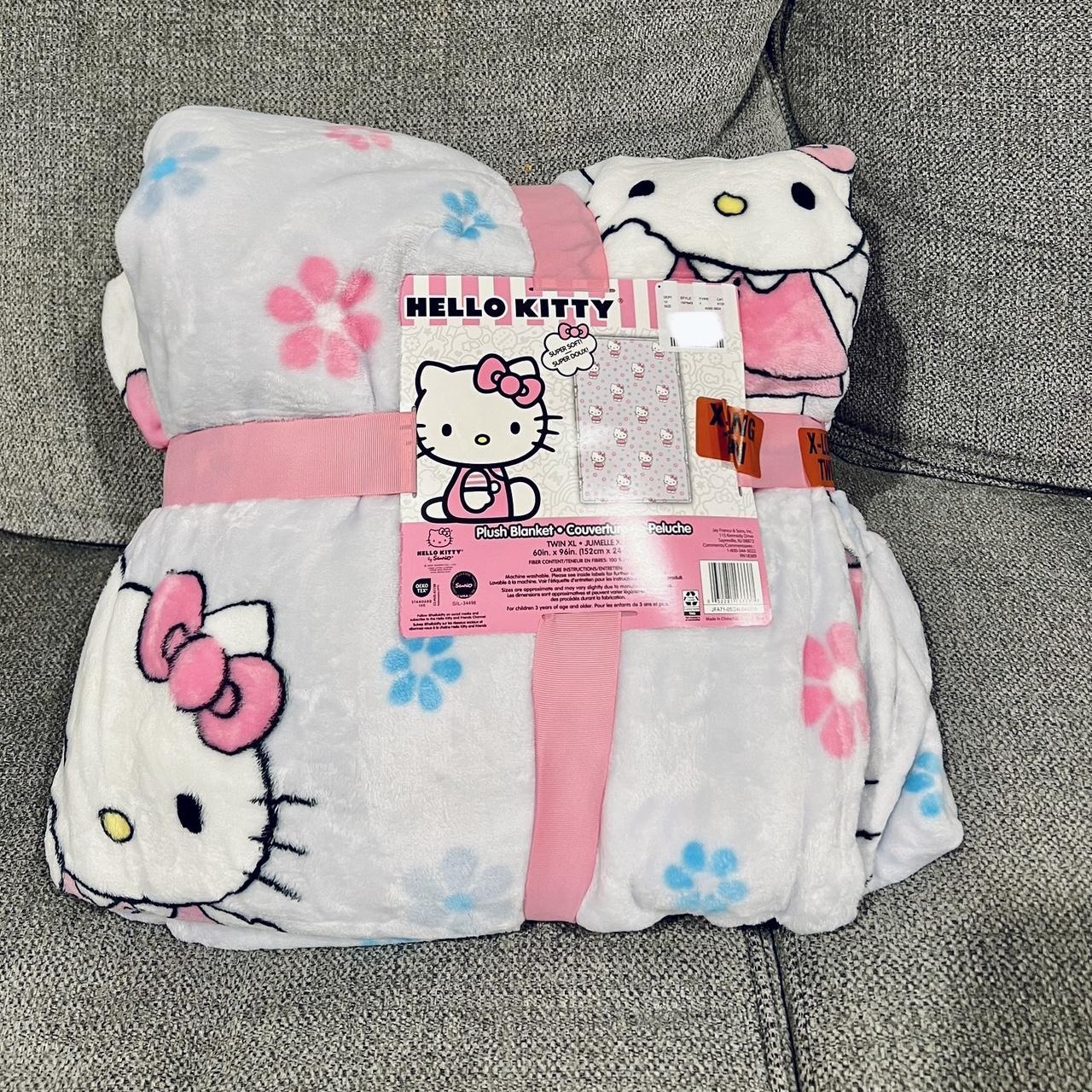 Hello Kitty Plush Throw Blanket factory in Pink & White - Brand New!