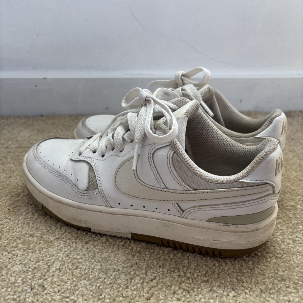 item listed by yanasophia11
