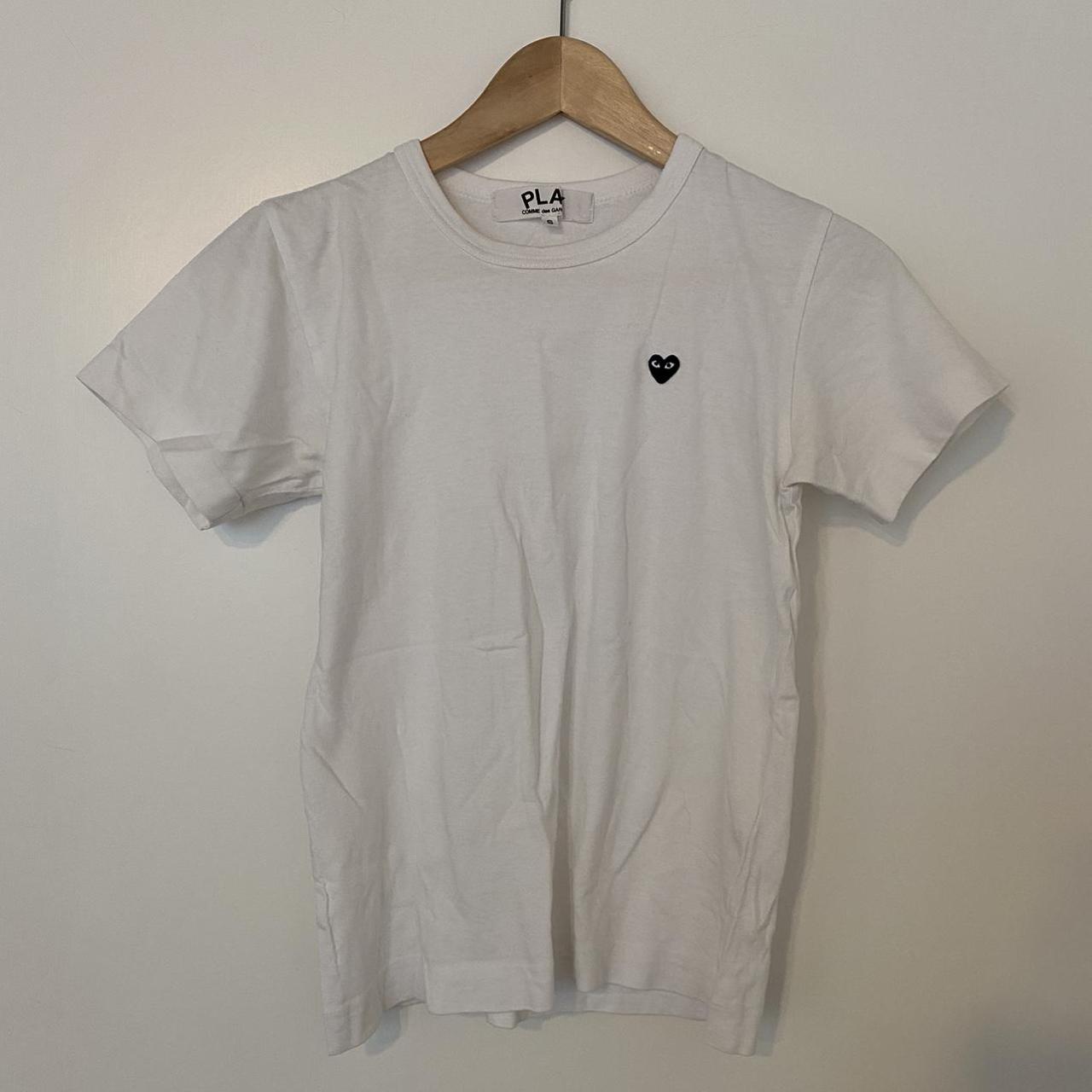 Comme des Garçons Play Women's White and Black T-shirt | Depop