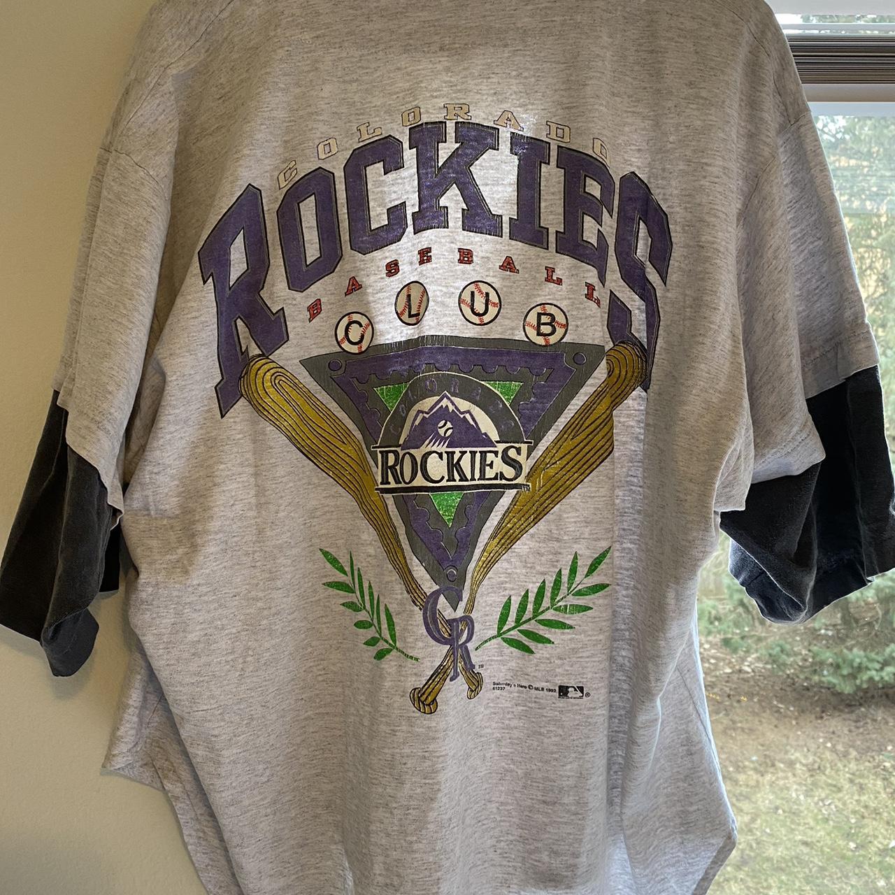 VINTAGE COLORADO ROCKIES TEE! SIZE LARGE! MESSAGE ME - Depop