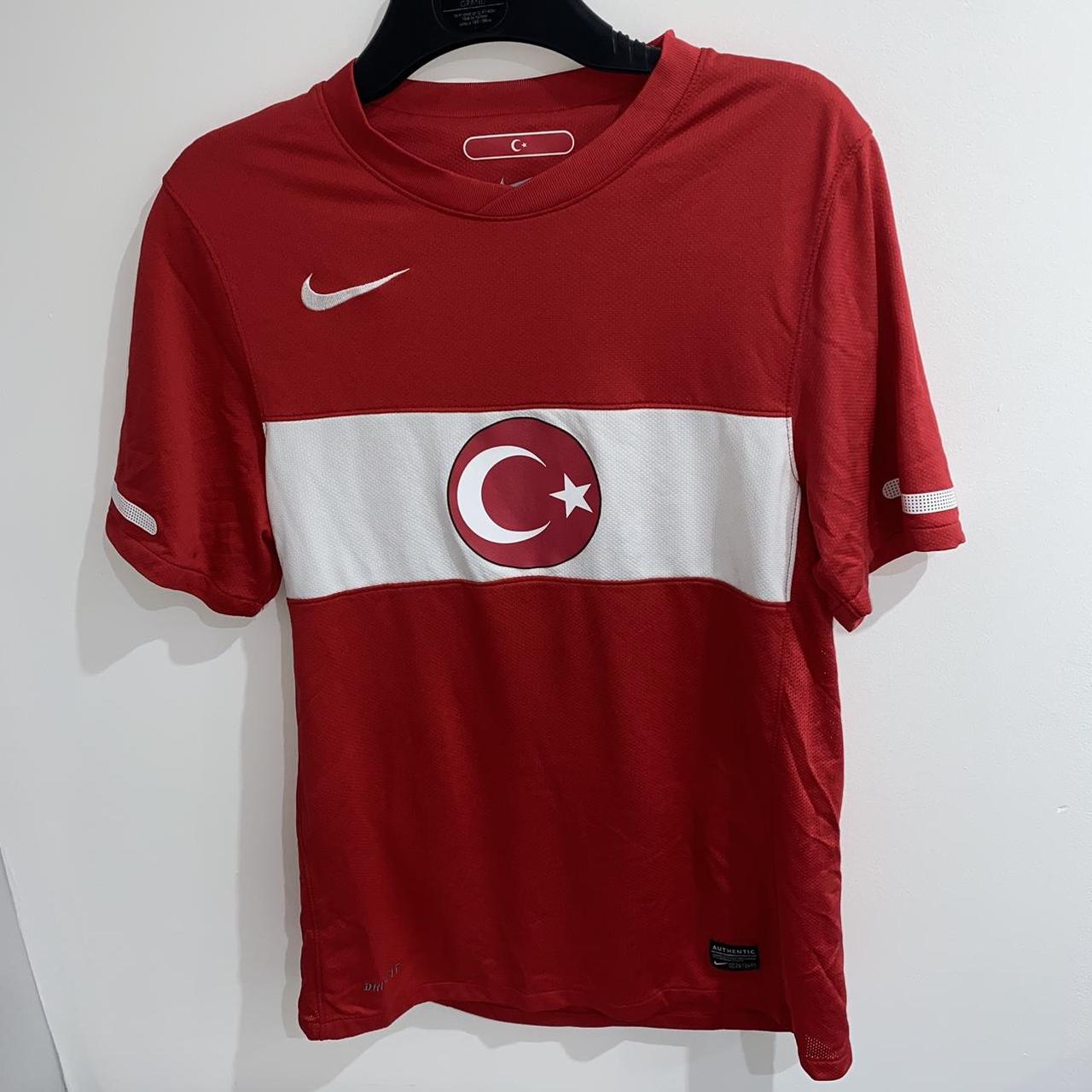 mens red white and blue nike shirt