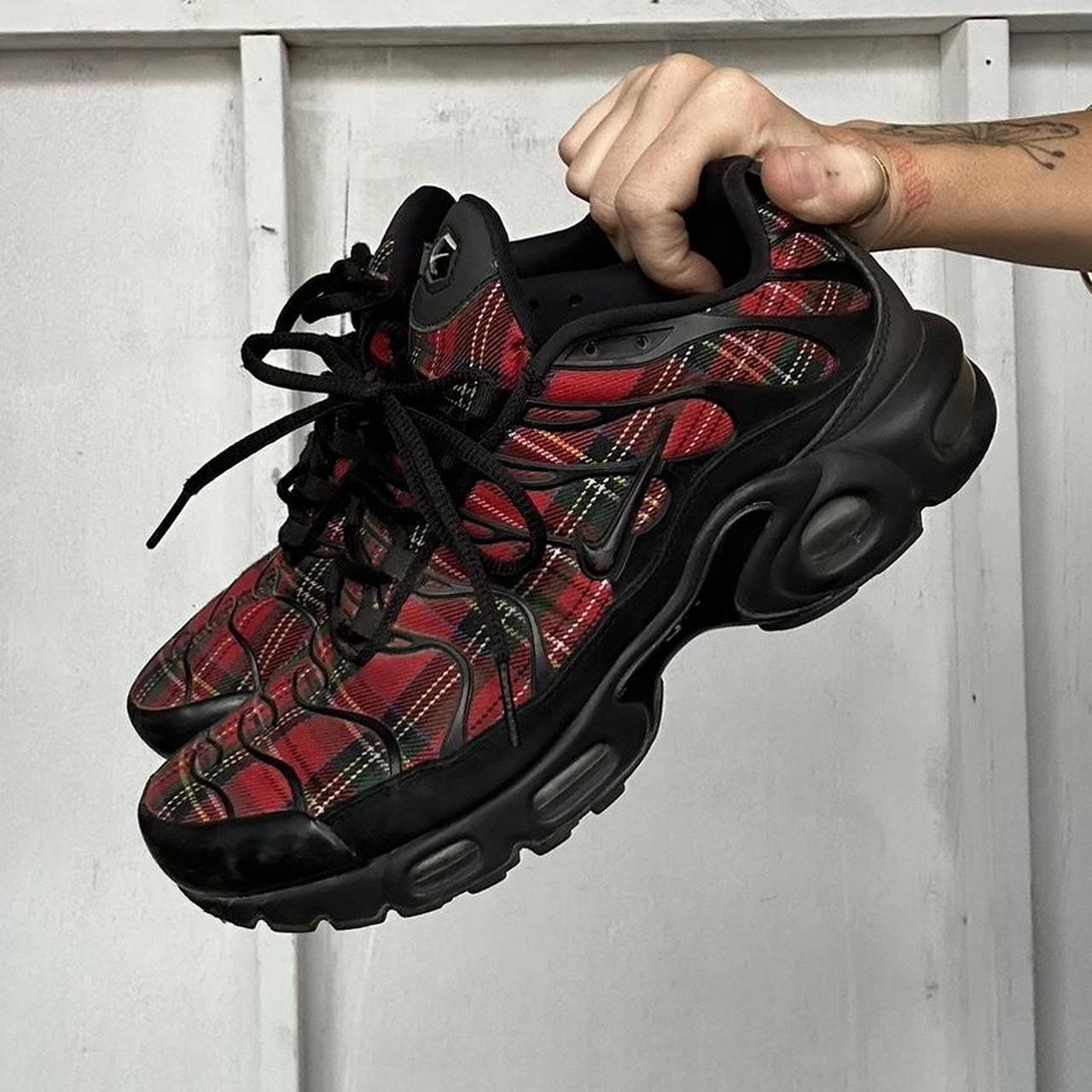 tartan nike trainers
