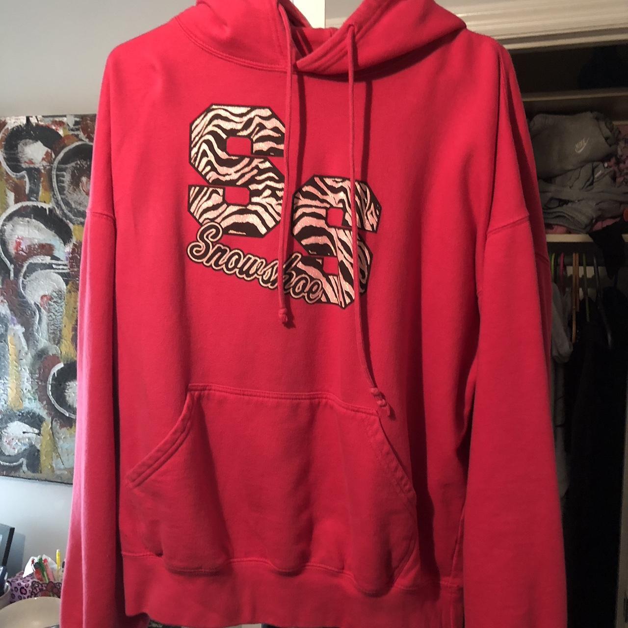 dope pink snowshoe hoodie🩷 good for a cute oversized... Depop