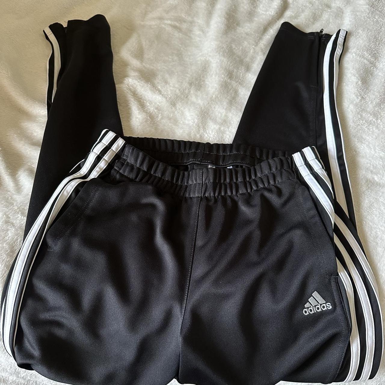 Adidas shorts and hot sale top set womens