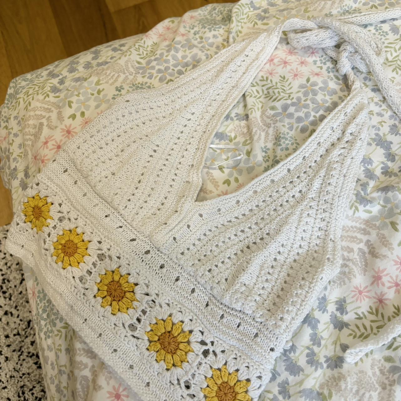 Holister sunflower crochet halter neck top Depop