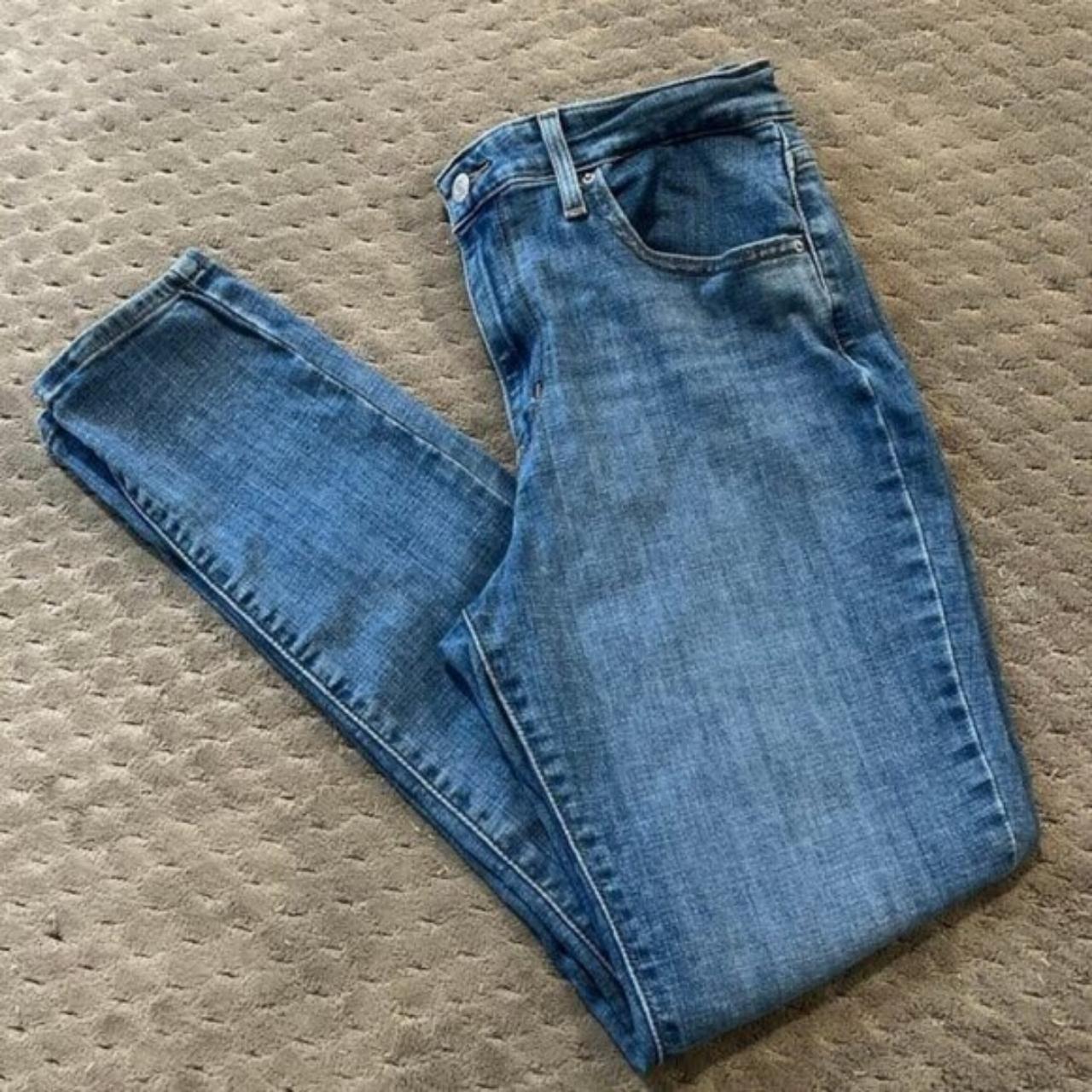 Levi s 741 high rise skinny jeans women s 31 Levi s. Depop