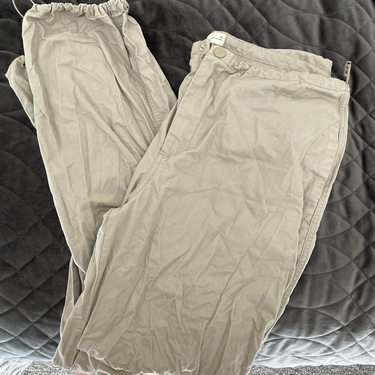 Supre parachute/cargo pants - Depop