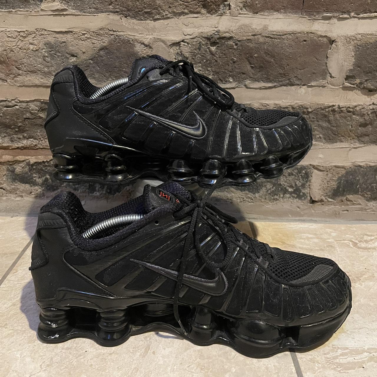 mens red and black nike shox