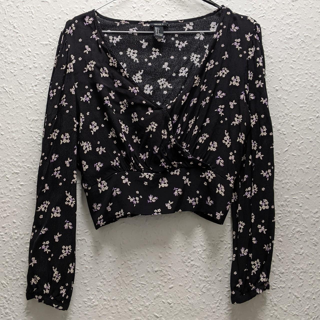 Forever 21 black ditsy floral cropped Depop