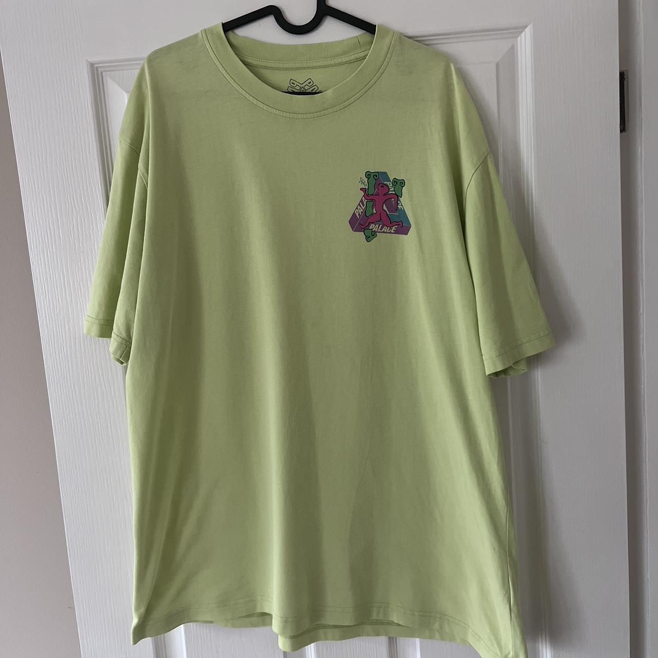 Palace tri-pumping t-shirt SS20 Medium 9/10 | Depop