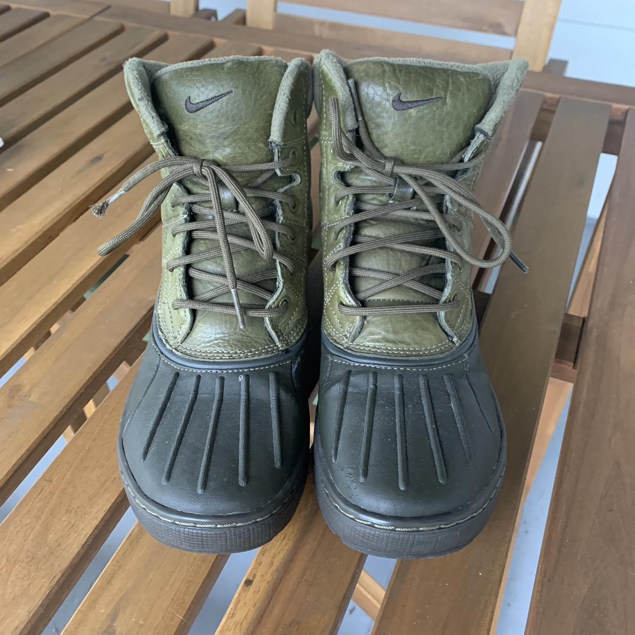 acg nike boots green