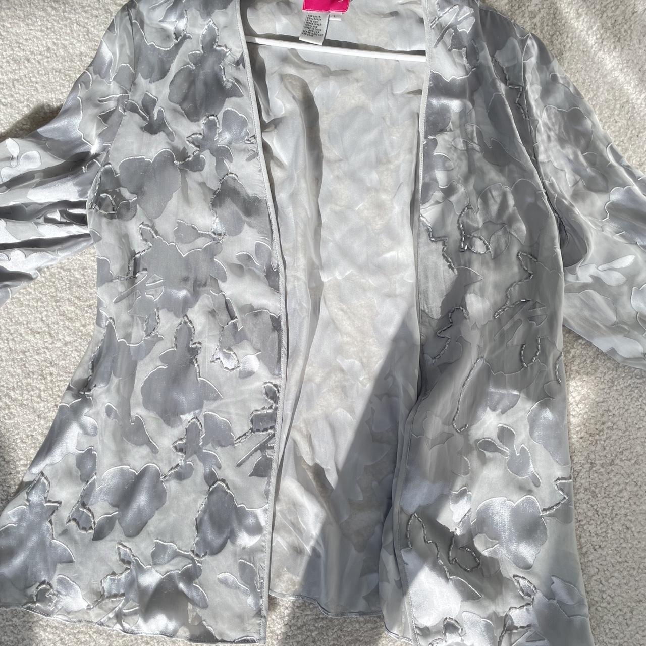 item listed by modern3vintageslay