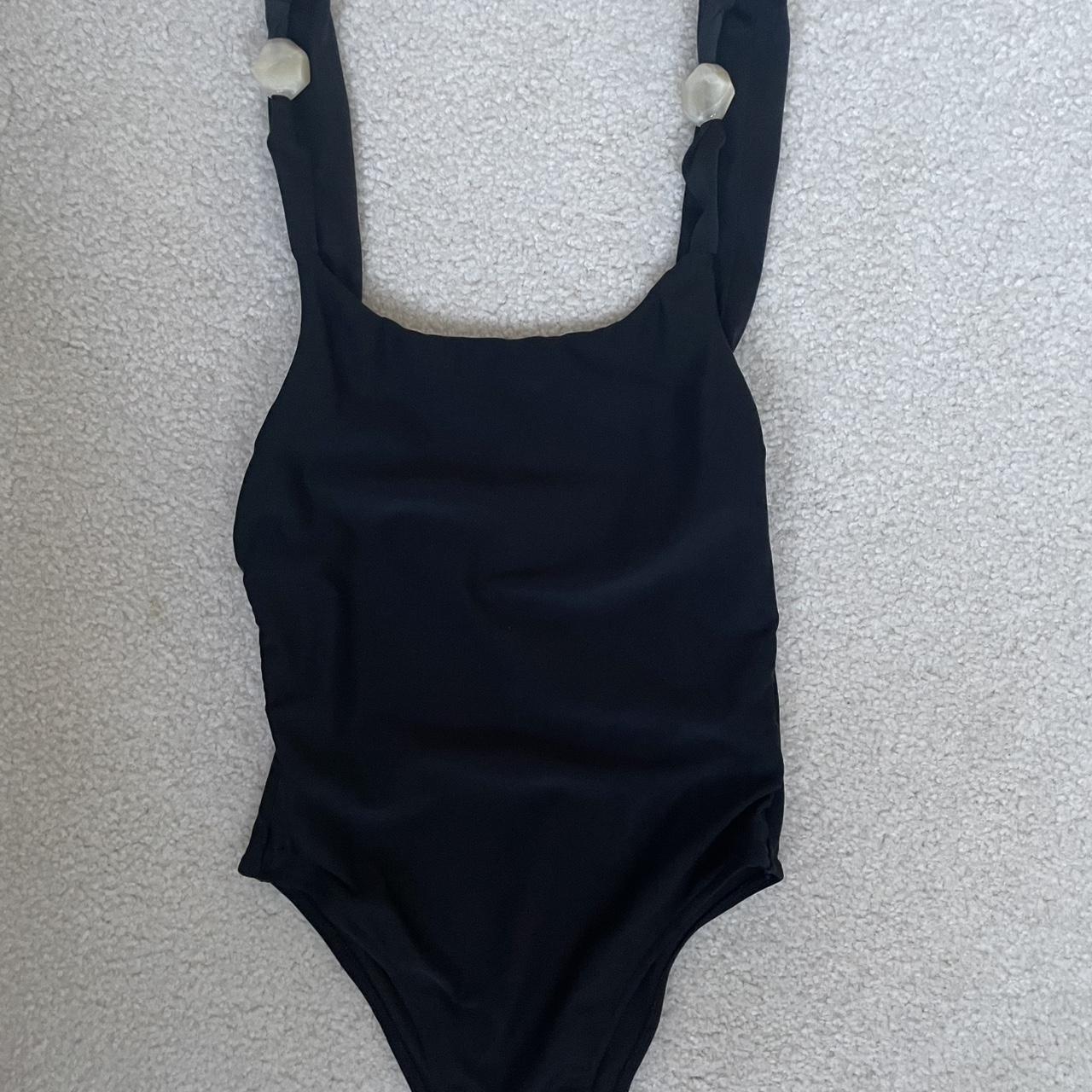 item listed by modern3vintageslay