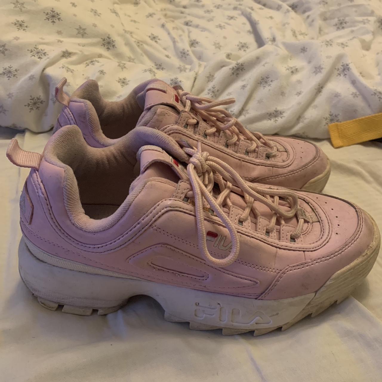 salmon pink white fila