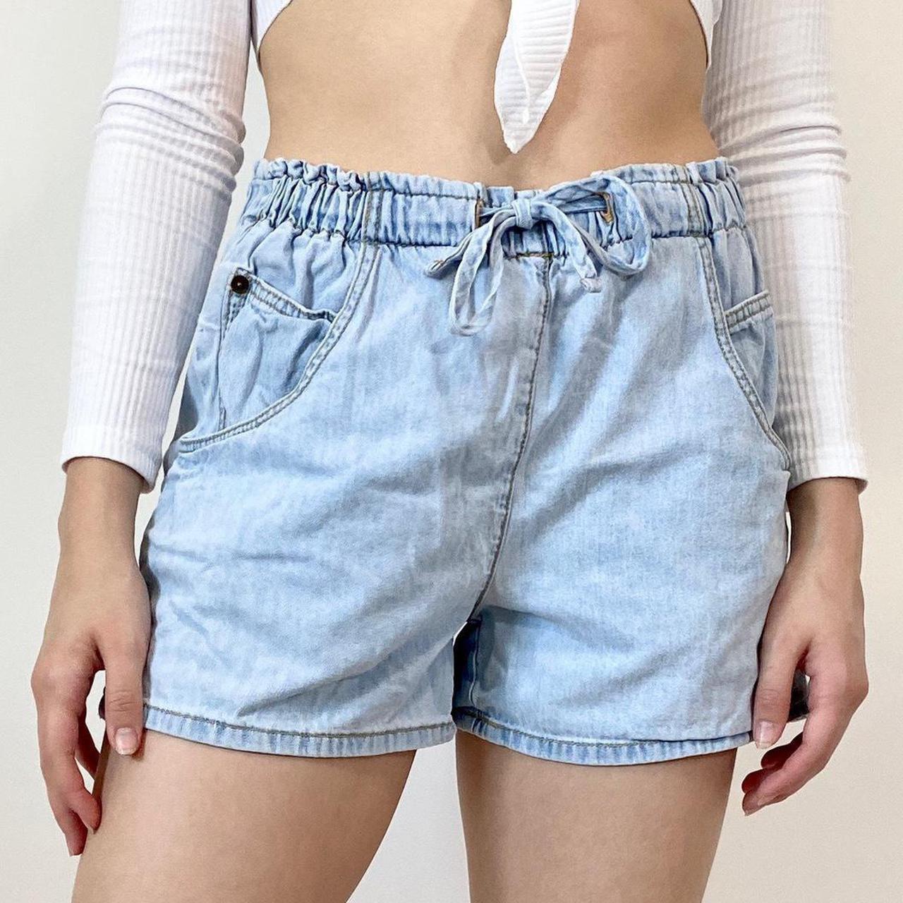 Here's How to Style Denim Shorts Like a Parisian