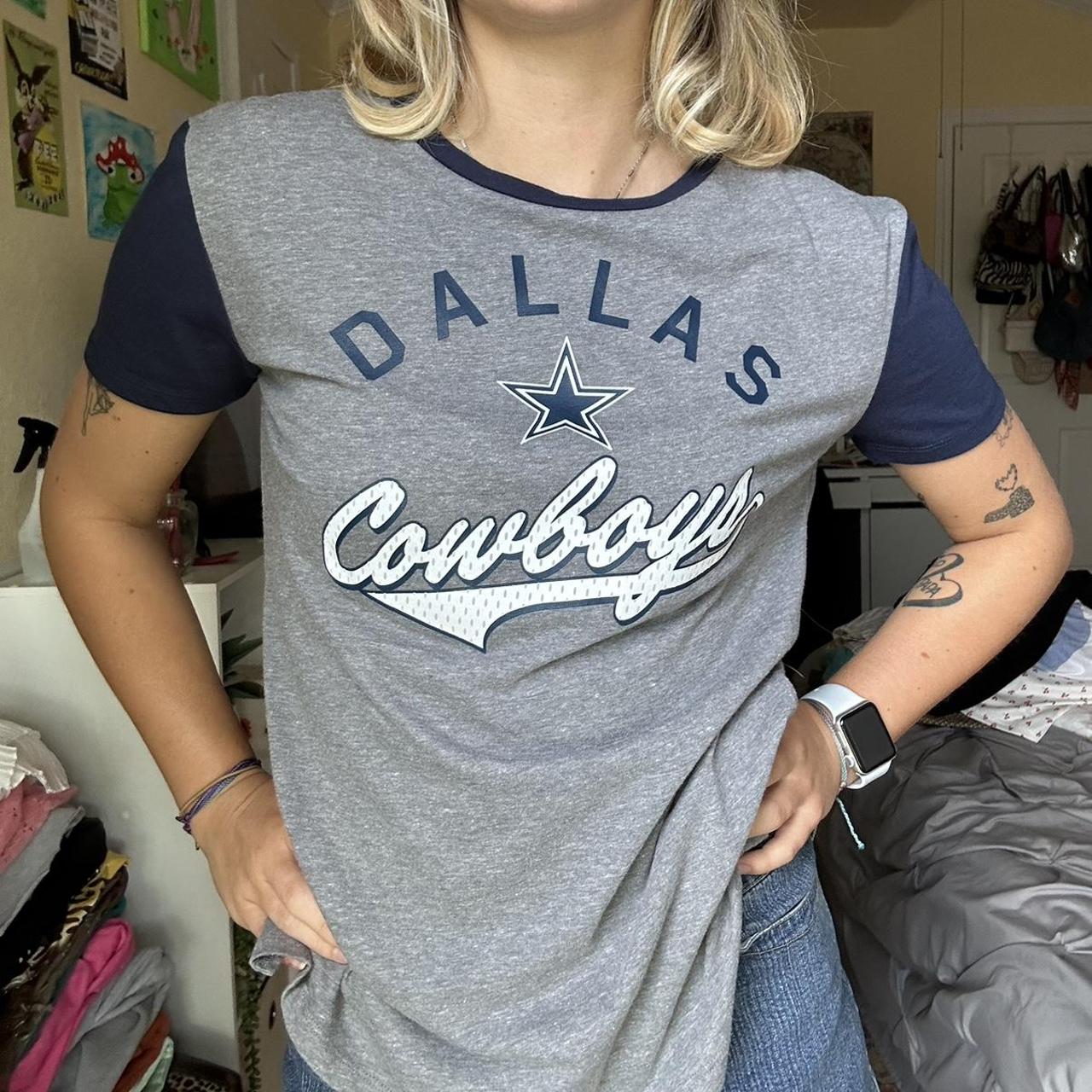 Navy Dallas Cowboys shirt! The front has a cute - Depop