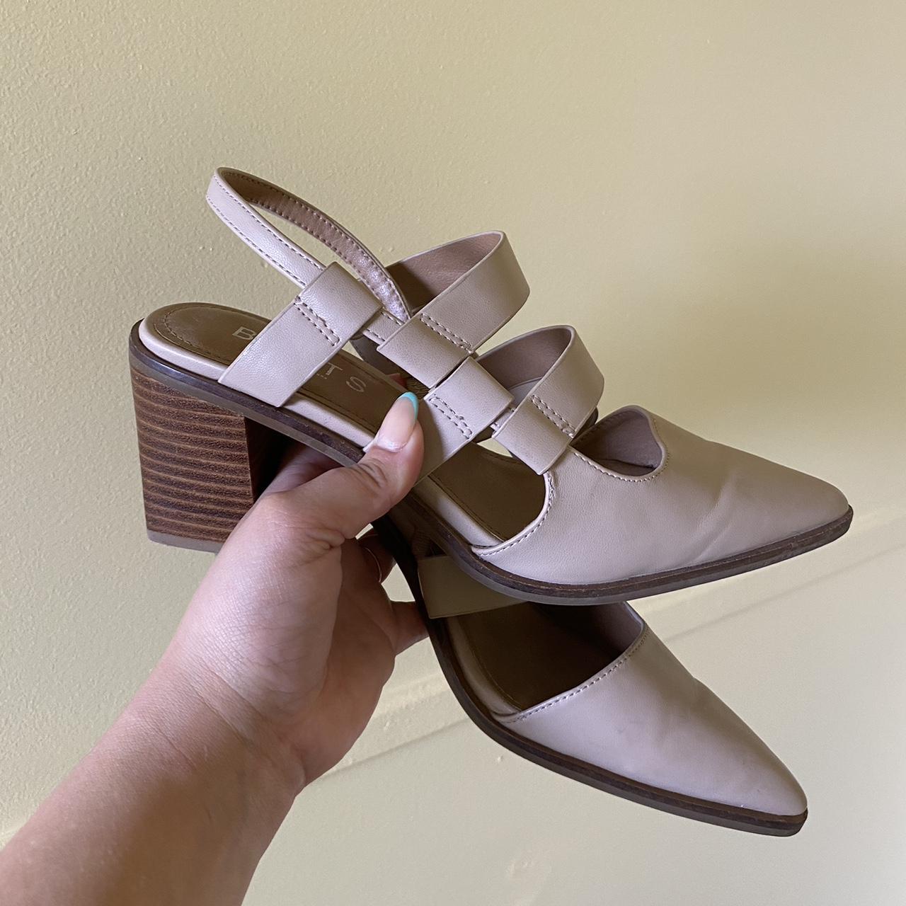 betts nude heels