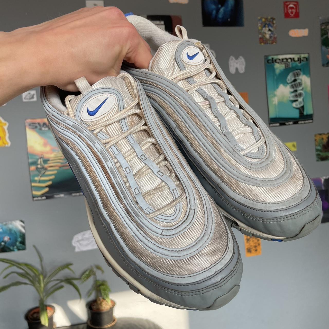 item listed by dxveyp