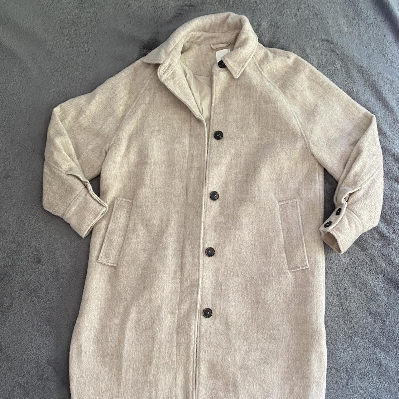 H&M Women's Cream and Tan Coat | Depop