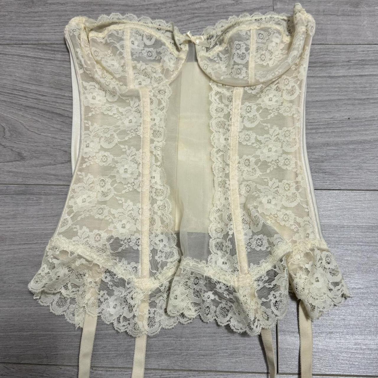 item listed by laceandlemons