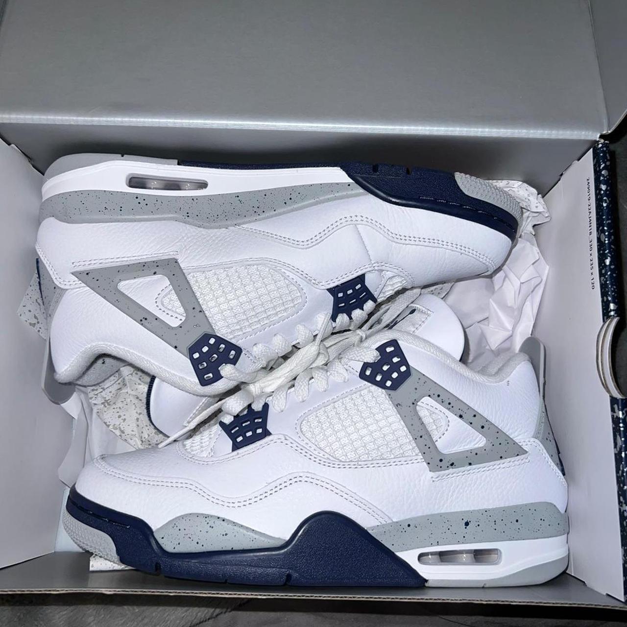 Jordan 4 midnight navy Size 8 Worn to for about an... - Depop