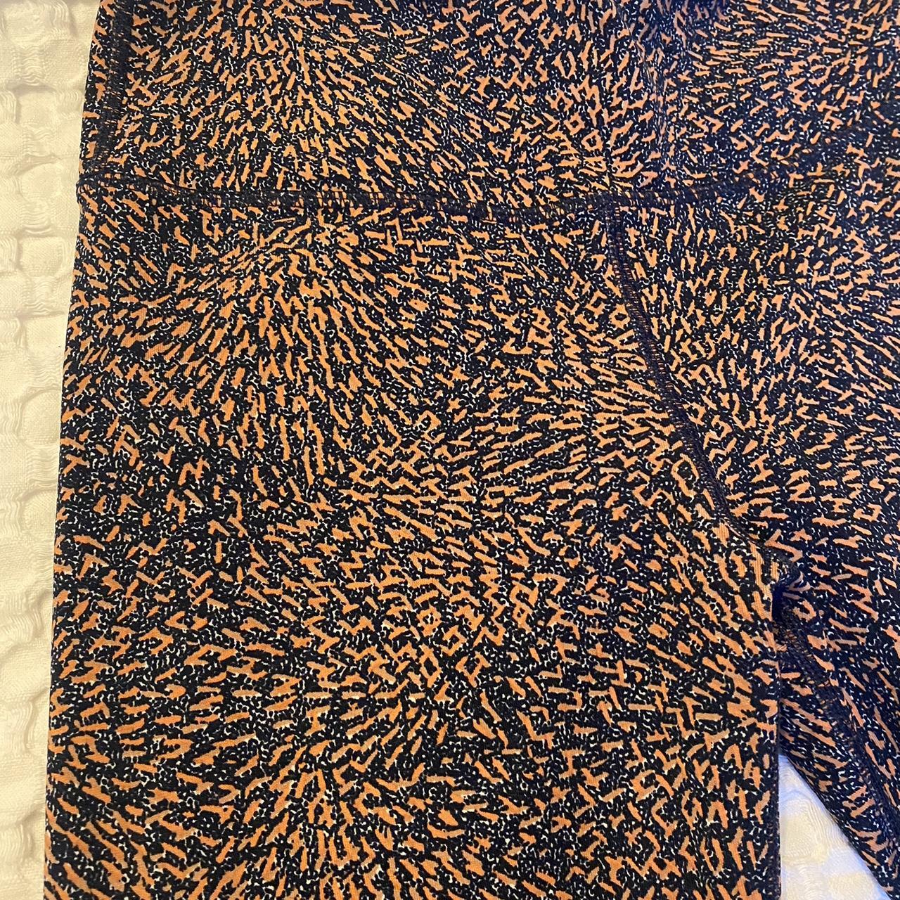 Cotton On Women's Navy and Blue Leggings Depop