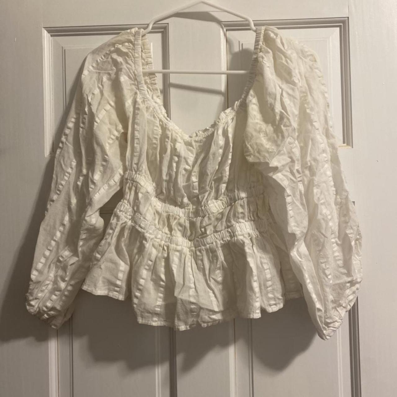 EUC J.Crew peasant top size xs. Truly the prettiest... Depop