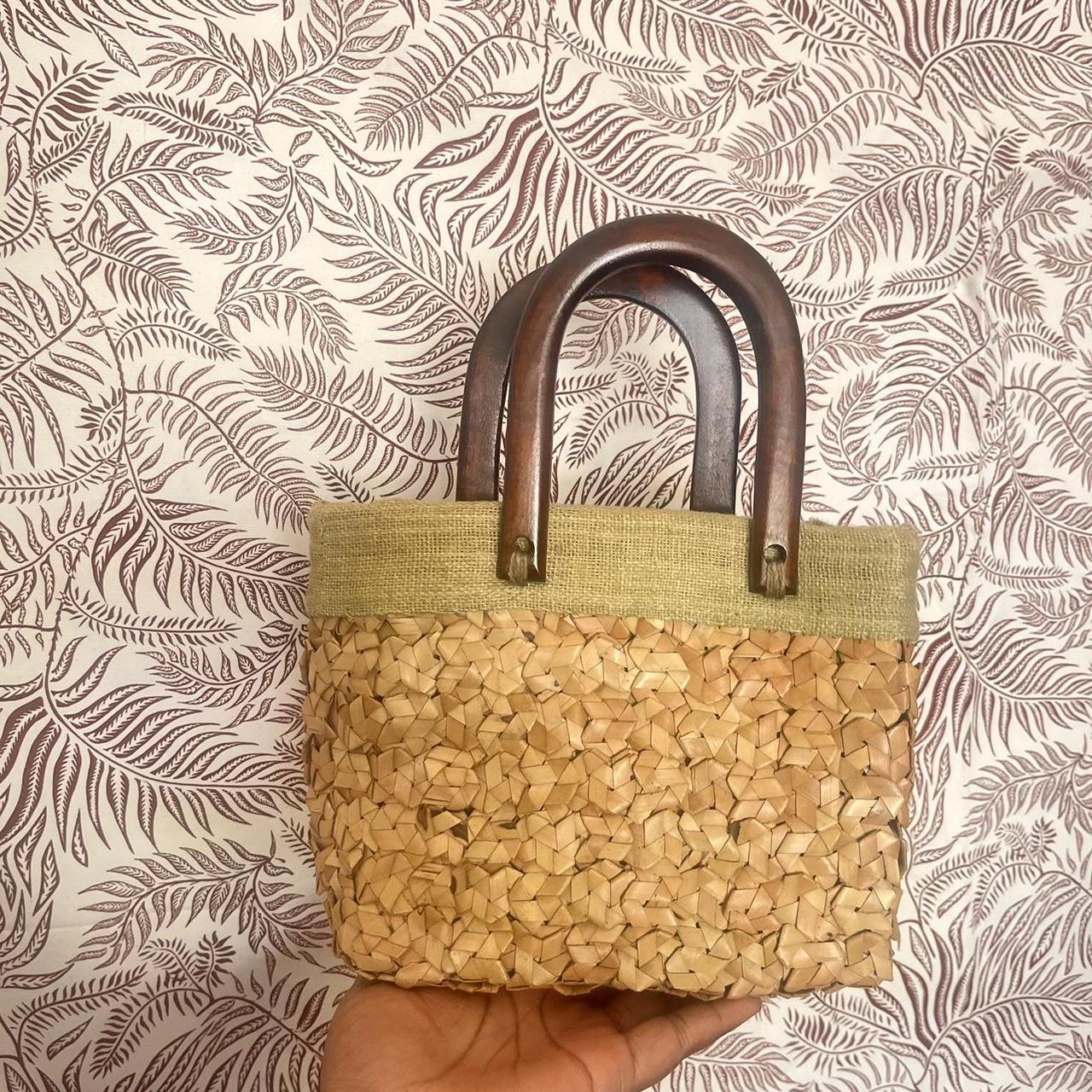 item listed by geniecerenae