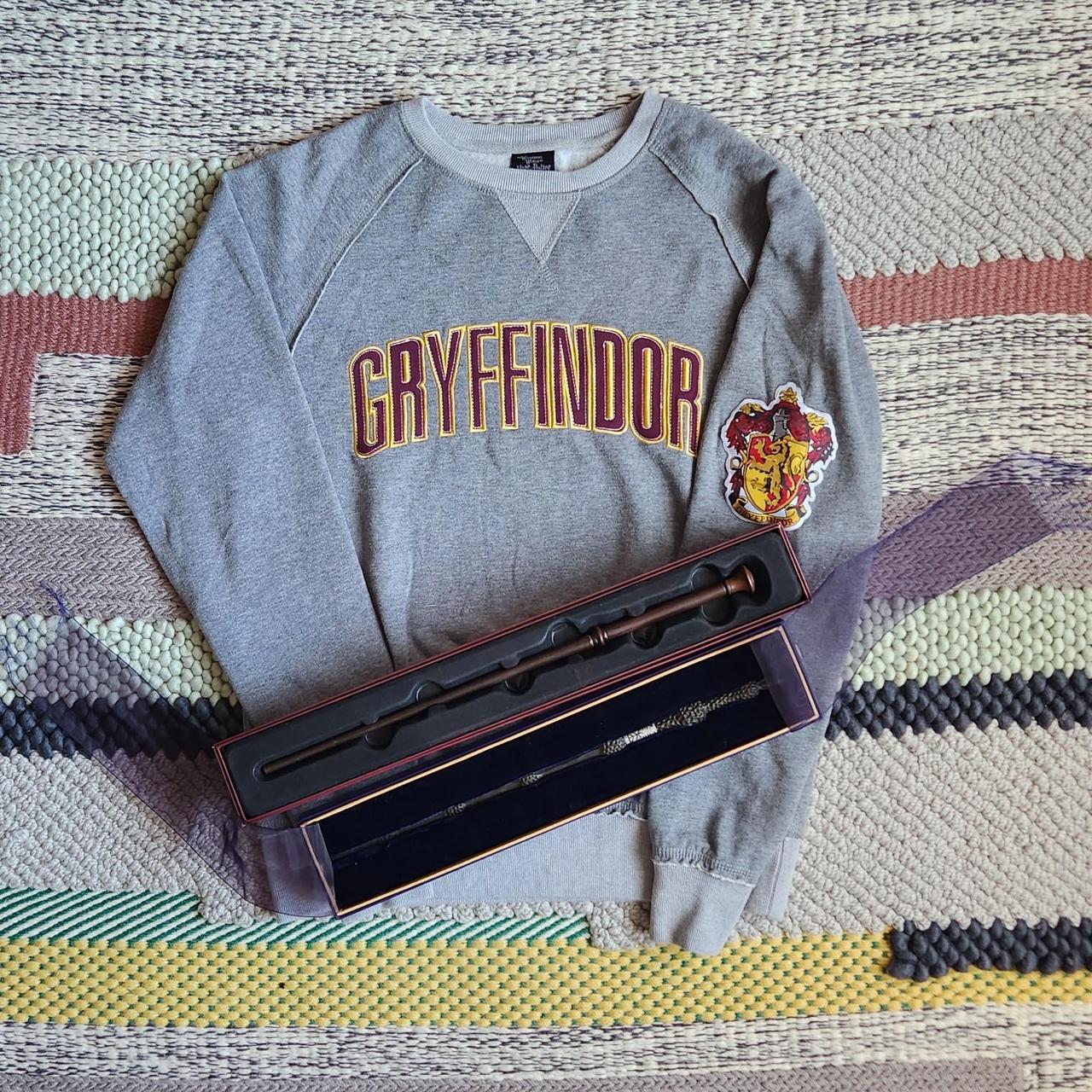 Universal studios shop gryffindor sweater