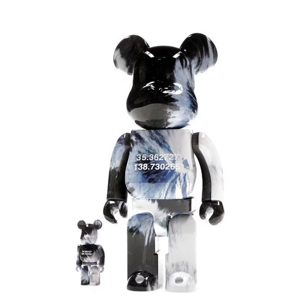 Bearbrick Benjamin Grant Overview Fuji 100% & 400%... - Depop