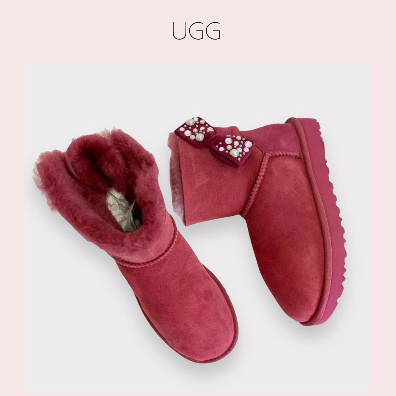 Ugg mini bailey brilliant bow genuine shearling on sale bootie