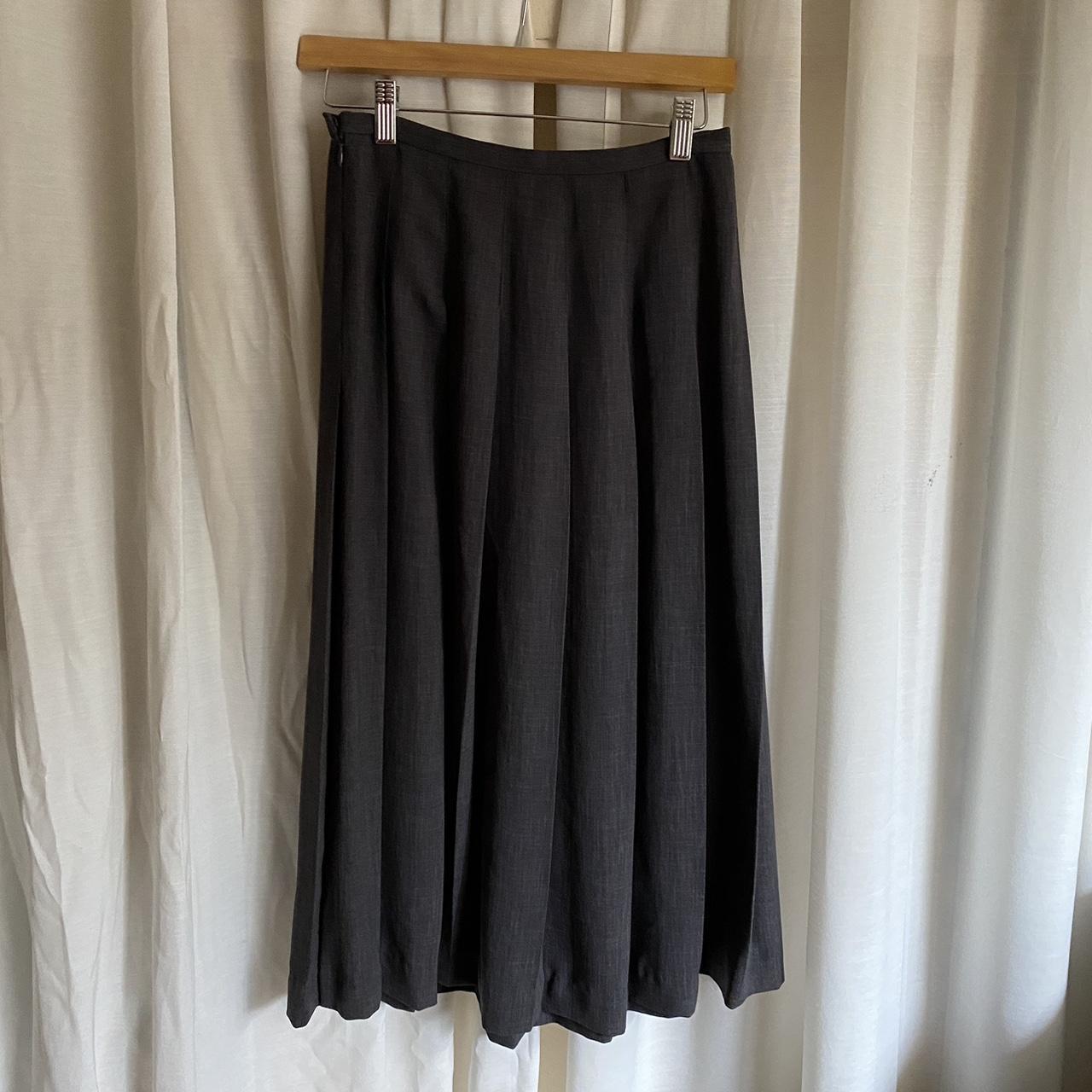 Women's Grey Skirt | Depop