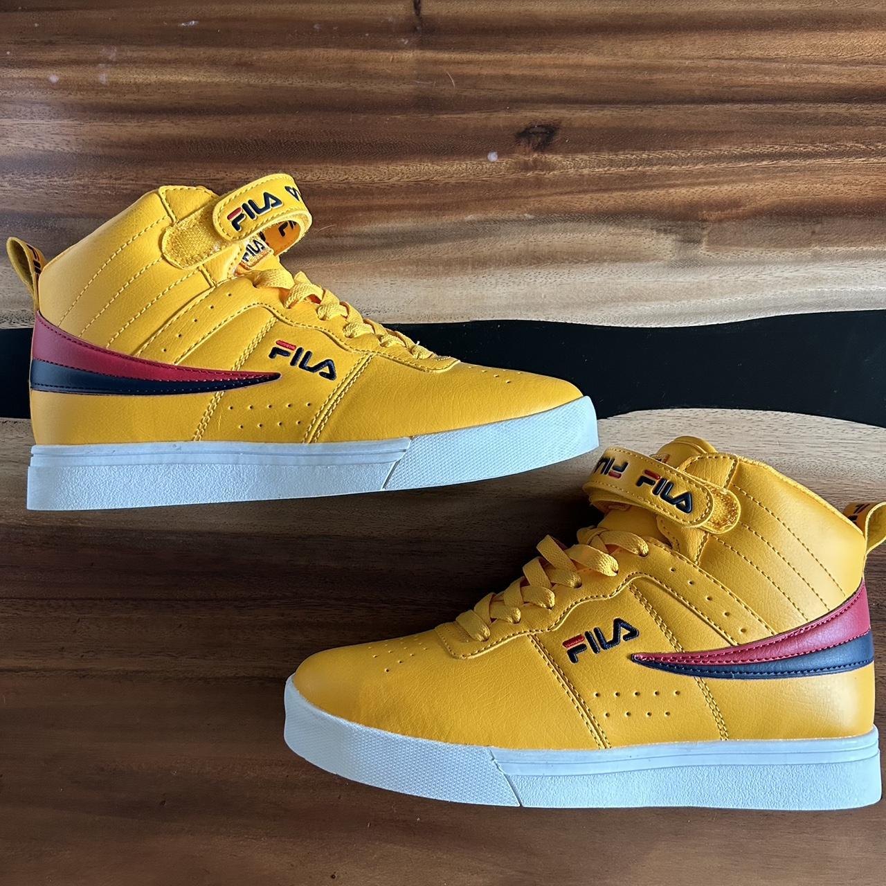 Yellow high shop top filas