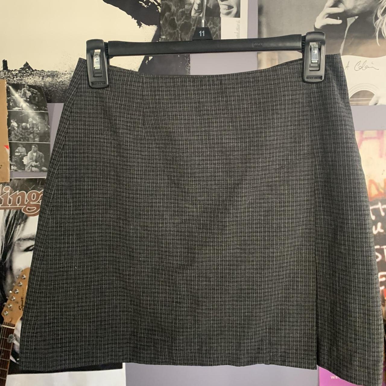Old Navy Women's Black and Grey Skirt | Depop
