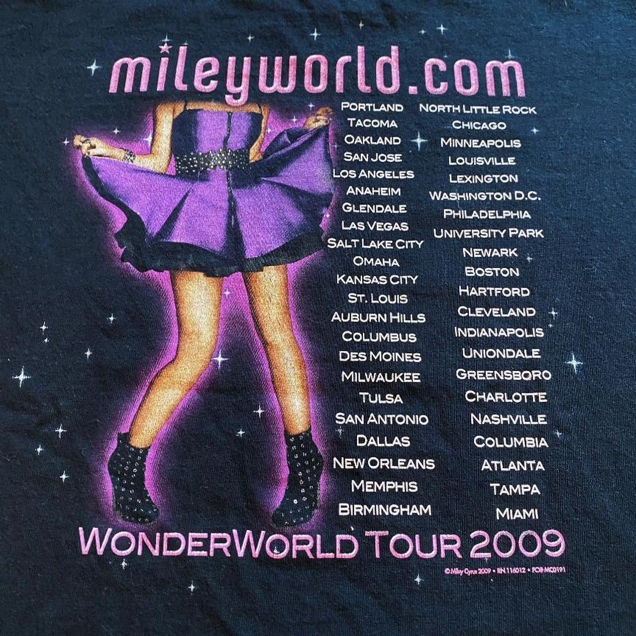 ♡ VINTAGE 2009 MILEY CYRUS ULTIMATE TOUR TSHIRT SZ - Depop