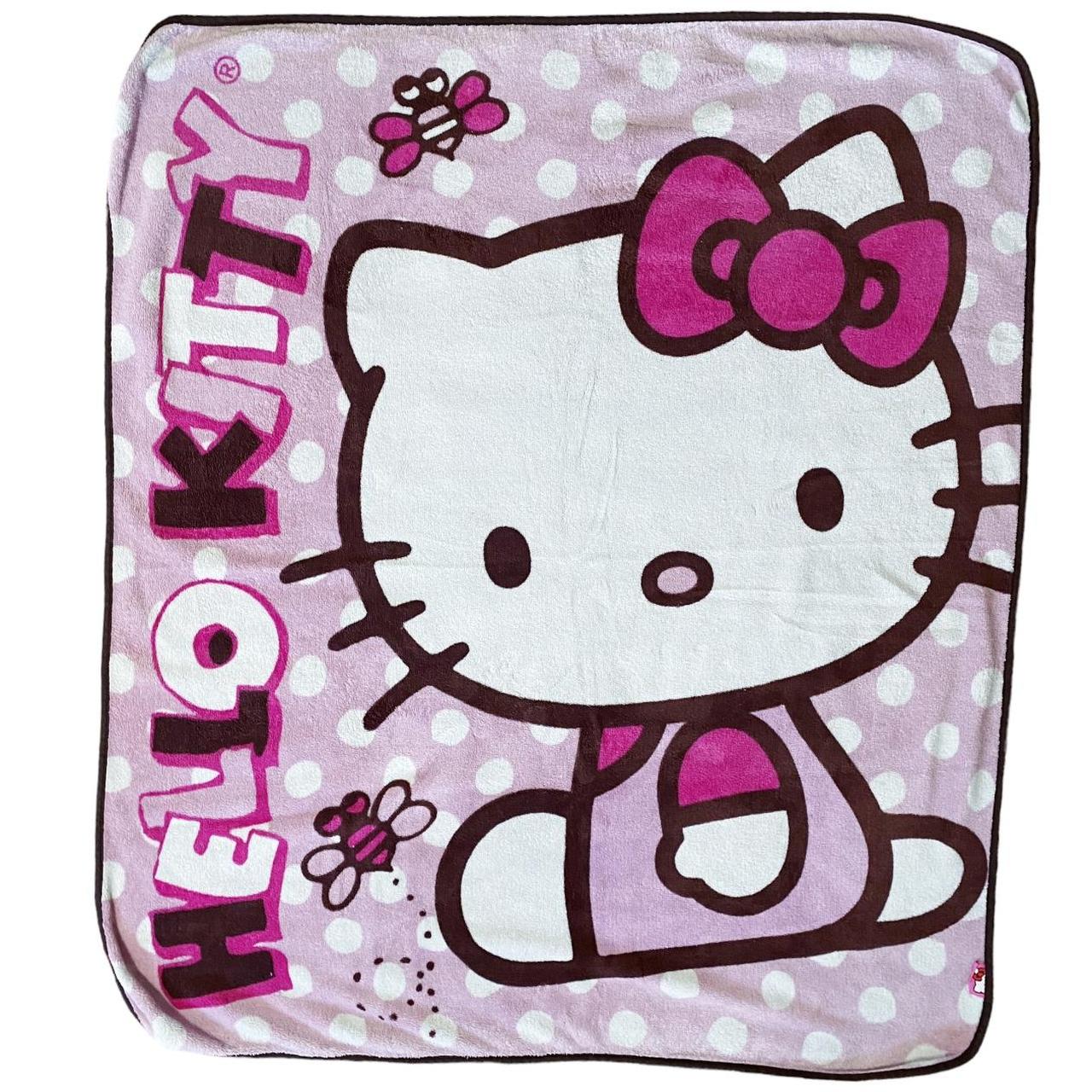 Large hello kitty online blanket