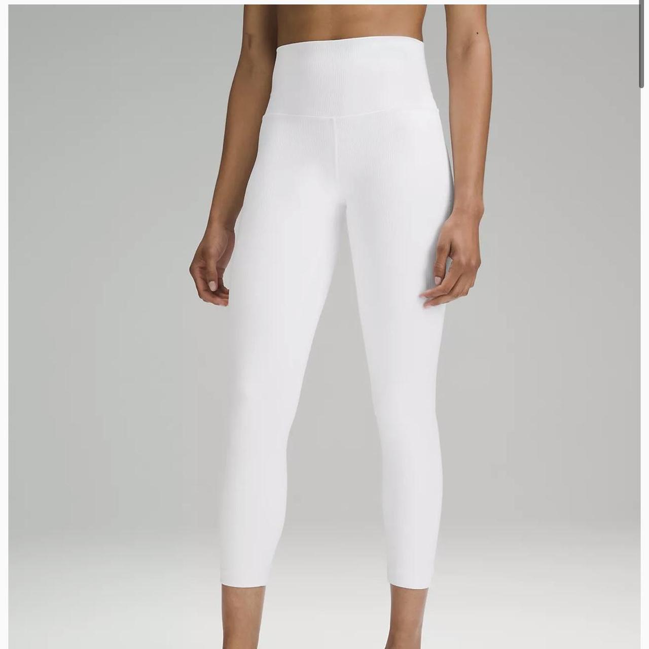 Lululemon white capris legging with Depop