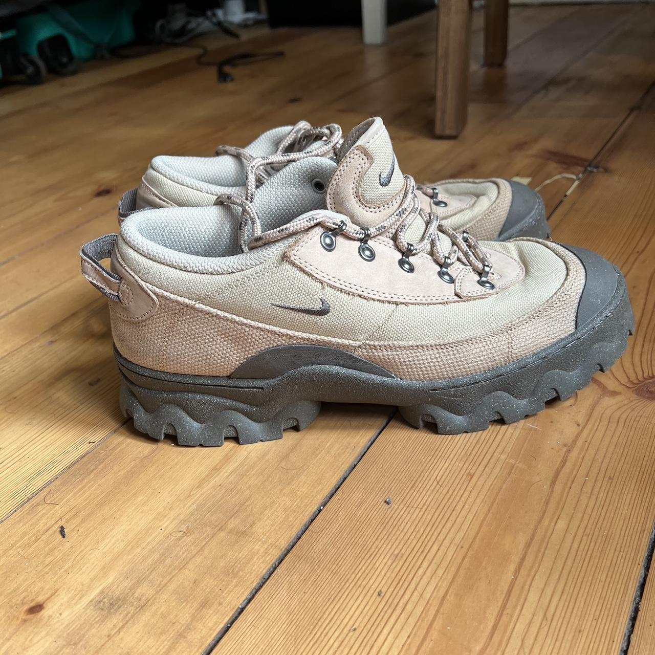 nike lahar low grain