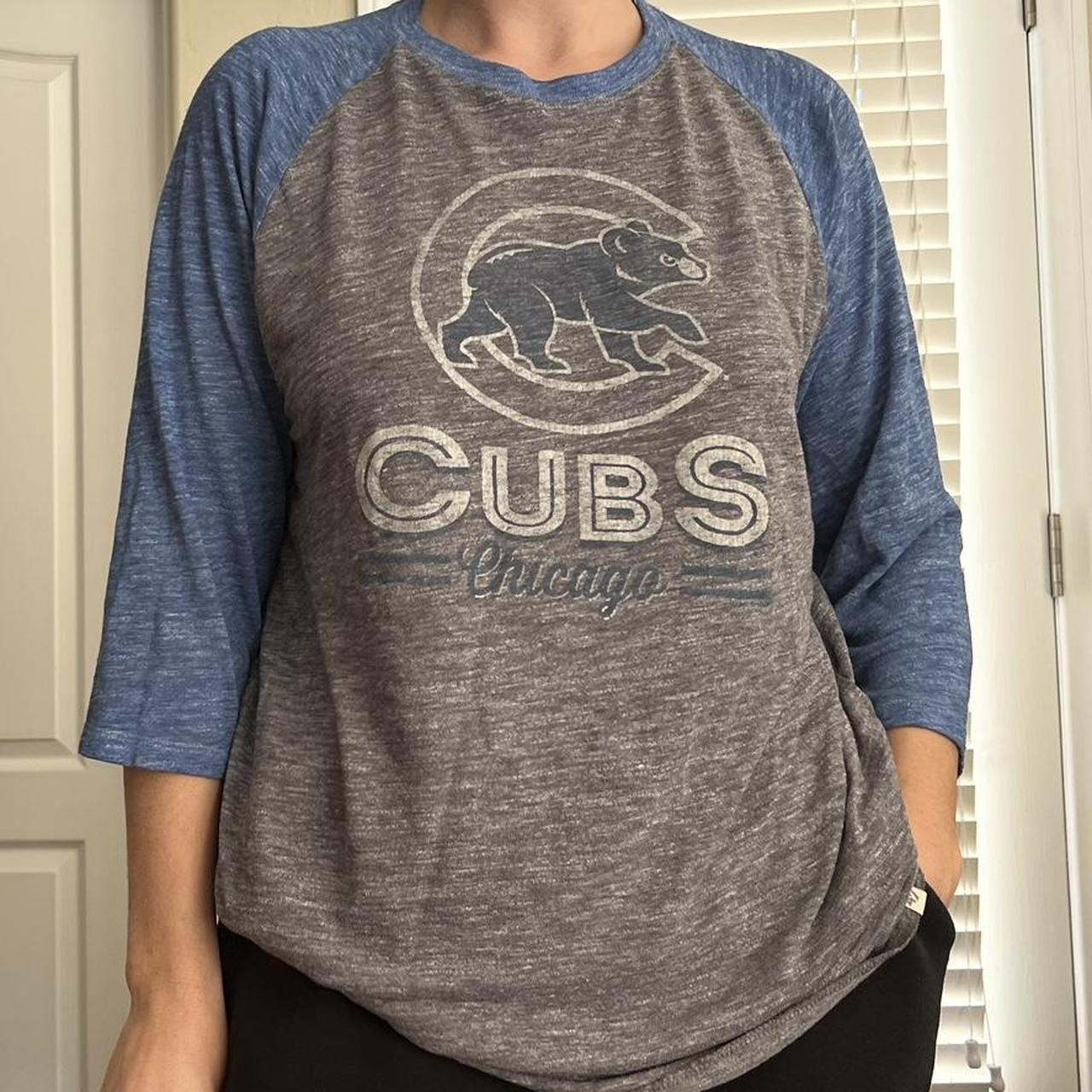 Chicago Cubs T-Shirt Gray Size Large Good condition - Depop