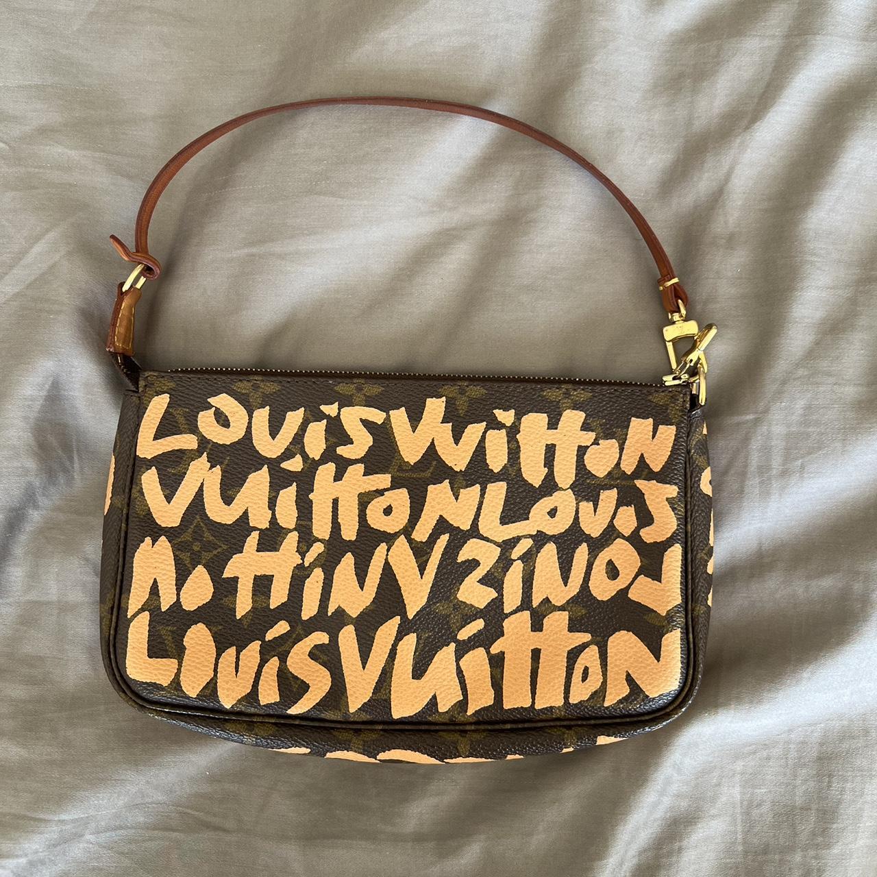 Louis Vuitton Pochette Mini 2021 Japan holiday - Depop