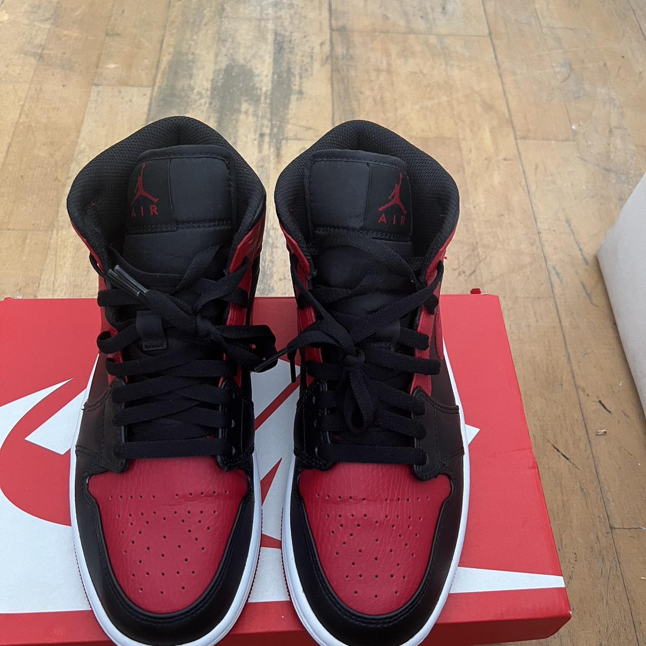 jordan 1s mint