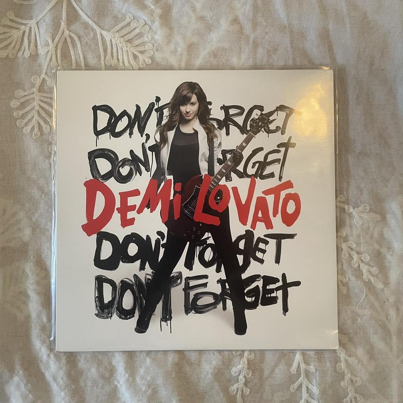 Demi Lovato hotsell Don’t Forget Urban Outfitters Exclusive Vinyl