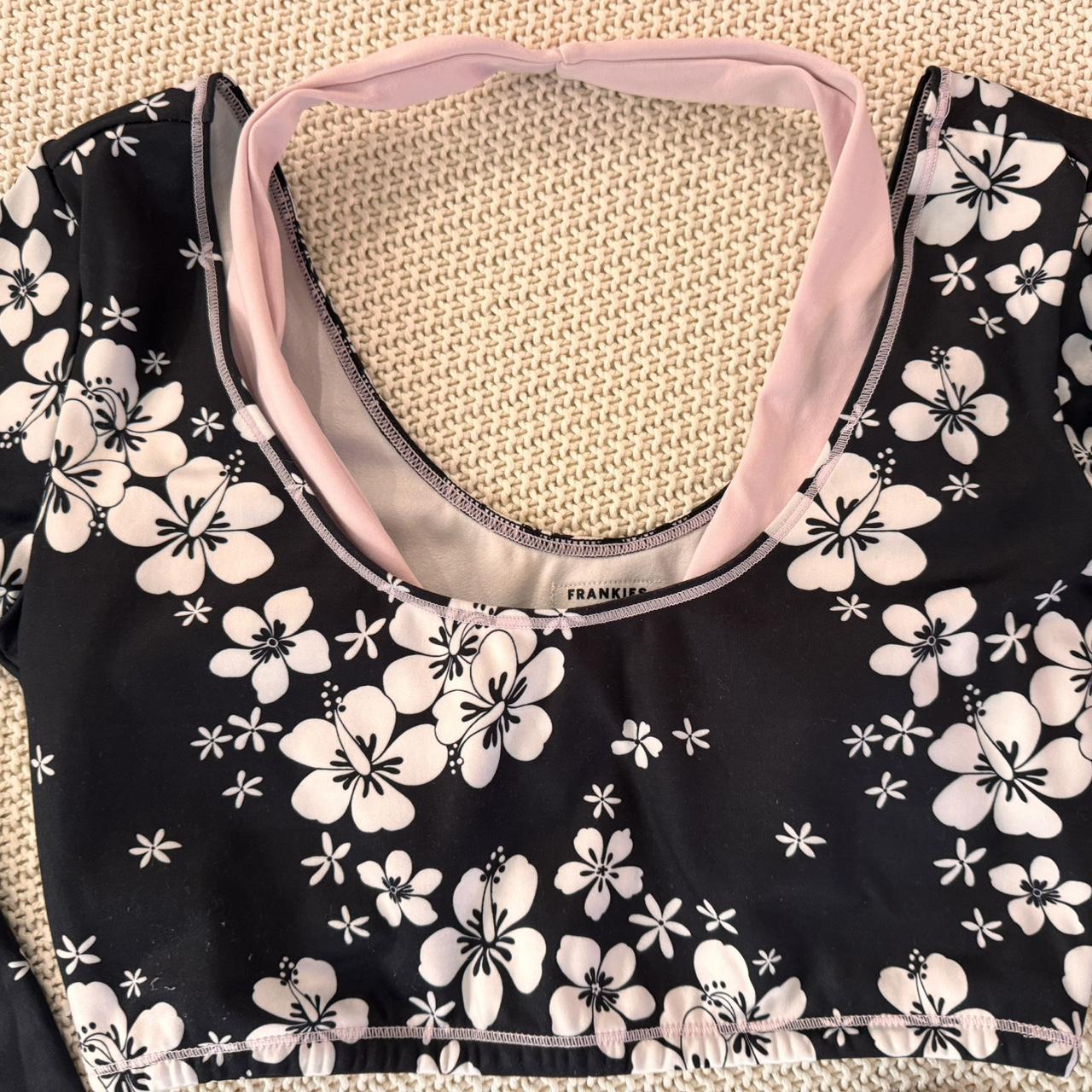 Frankie’s bikini active halter top. Size small Depop