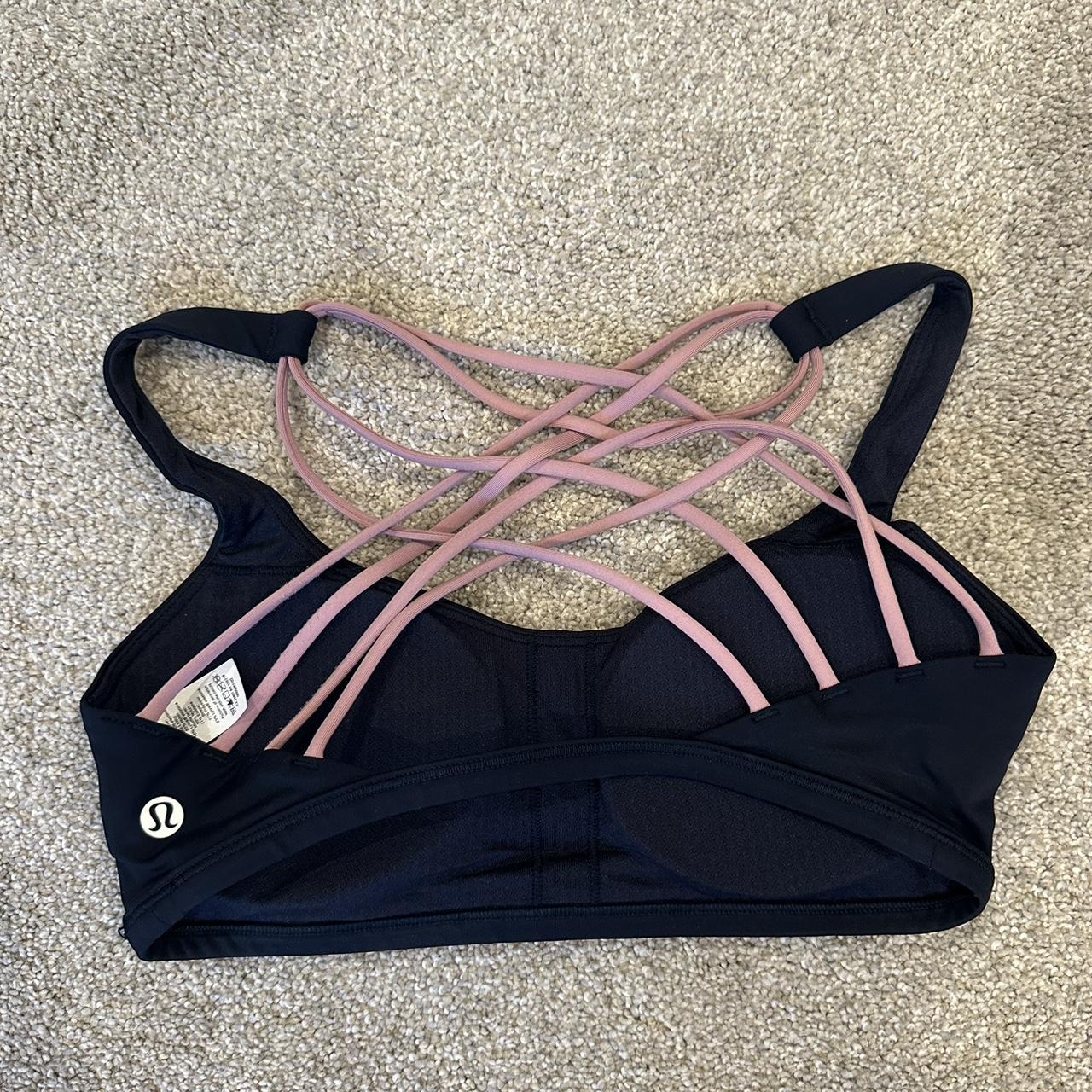 lululemon Y back sports bra there's for tag on this - Depop